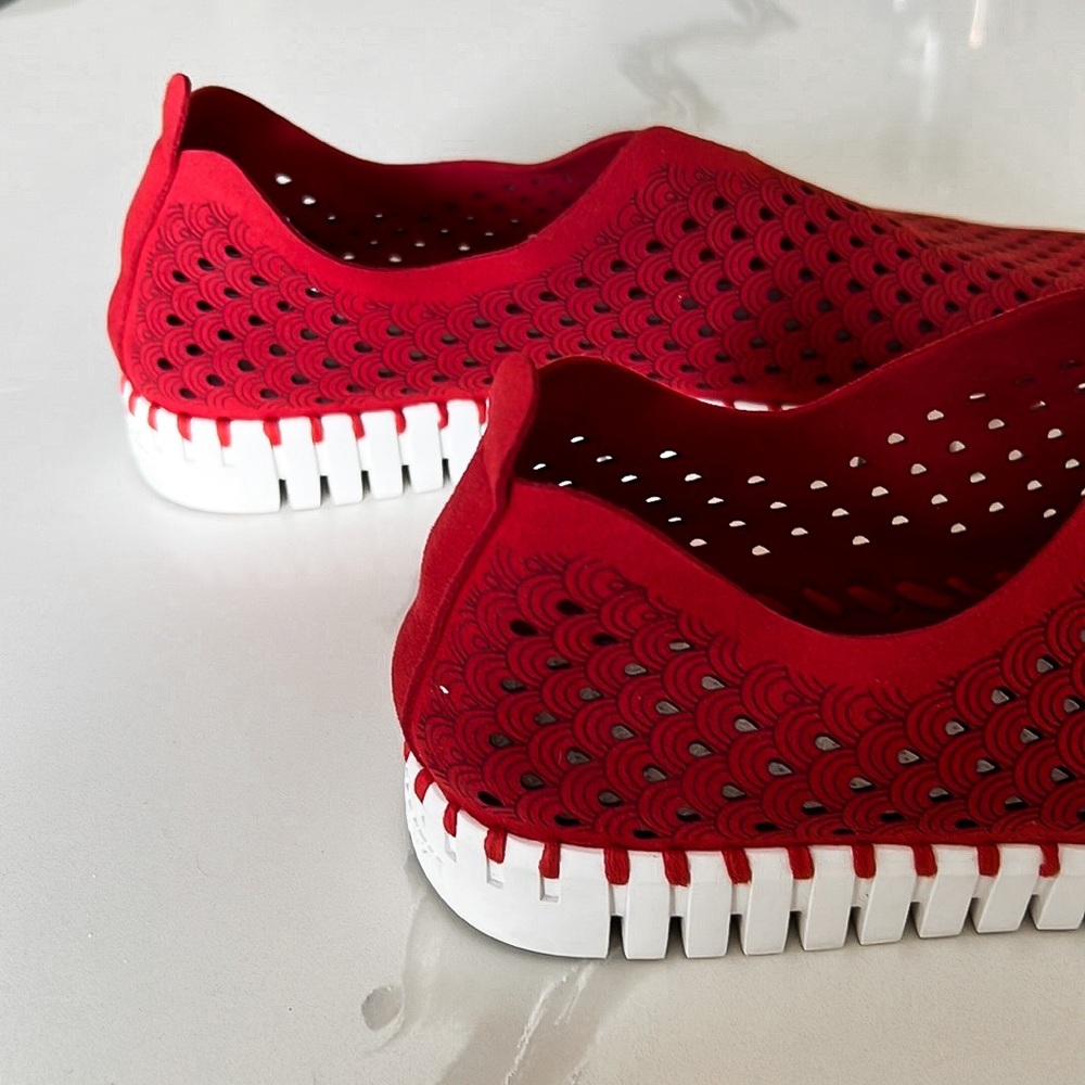 Ilse Jacobsen Tulip Red & White Slip On Sneakers Womens Sz EU 42 US 11.5 - 12 - Picture 10 of 16